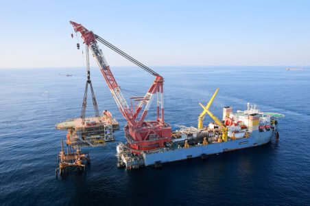 به گزارش گام اقتصادی به نقل از روابط عمومی گروه سرمایه‌گذاری اهداف، جهانگیر پورهنگ، مدیرعامل شرکت مهندسی و ساخت تاسیسات ایران در تشریح آخرین پروژه‌های این شرکت، اظهار داشت: فعالیت‌های این شرکت در پروژه‌های عظیم ملی، به ویژه در فازهای مختلف میدان گازی پارس جنوبی، نقشی حیاتی در به ثمر رسیدن آن‌ها داشته است. این دستاوردها، گواه توانایی شرکت در اجرای پروژه‌های بزرگ و استراتژیک در صنعت نفت و گاز کشور است.