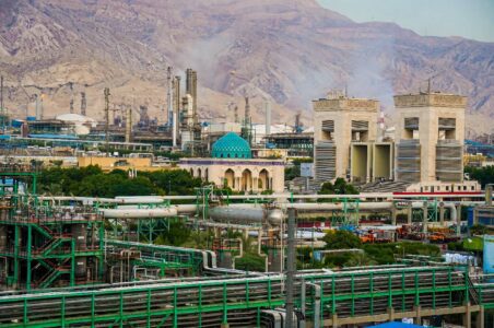 به گزارش گام اقتصادی به نقل از روابط عمومی و امور بین‌الملل پتروشیمی جم، اجرای پروژه استقرار استاندارد بین‌المللی ISO46001:2019 در راستای ایفای مسئولیت‌های اجتماعی، حفاظت از محیط زیست و حرکت به سوی توسعه پایدار، و با هدف مدیریت بهینه مصرف آب، کاهش هدررفت منابع و الگوسازی برای سایر صنایع ملی در پتروشیمی جم کلید خورد.