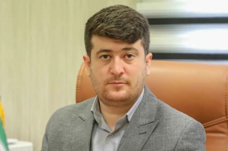 به گزارش گام اقتصادی سید جواد فلاحیان، مدیرعامل پادجم در مردادماه برکنار و قاسم زینلینژاد سرپرست این شرکت شد و کمی بعد مسعود اکبری سامانی جای زینلینژاد را گرفت و حدود سه ماه است که پادجم بدون مدیرعامل است.