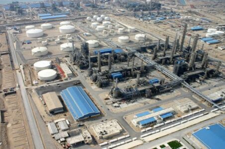 به گزارش گام اقتصادی: اعتماد مجدد اعضای انجمن صنفی پتروشیمی‌ها به حضور پتروشیمی نوری در هیأت‌مدیره این انجمن، در جریان مجمع عمومی و فوق‌العاده انجمن که با مشارکت ۹۲ درصد از اعضا برگزار شد، بار دیگر تأیید شد.