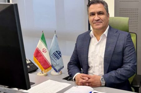 به گزارش گام اقتصادی: مهندس حسين باخدايي، مدير پروژه توسعه اين ميدان، كه از چهره‌هاي پيشكسوت شركت محسوب مي‌شود، در گفتگو با روابط عمومي شرکت مهندسی ساخت و تأسیسات دریایی ایران، به تشريح روند پيشرفت پروژه و نقش تجربه در موفقيت آن پرداخته است: