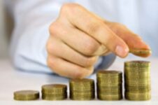 بر کیفیت آمار بانک مرکزی نظارت داریم