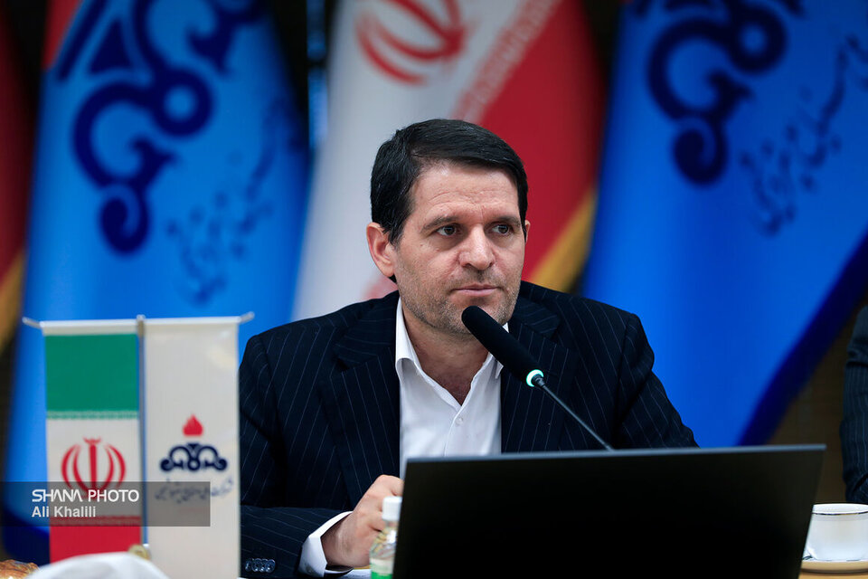 به گزارش گام اقتصادی به نقل از شانا، حسن عباس‌زاده روز (شنبه، ۲۲ شهریور) در آیین قرعه‌کشی پویش کاهش ده درصدی مصرف انرژی با قدردانی از اصحاب رسانه که در طول یک‌سال گذشته همراه شرکت ملی صنایع پتروشیمی بودند، اظهار کرد: تلاش می‌کنیم با فرهنگ درست مصرف انرژی، از این منابع برای تولید و اشتغال استفاده کنیم.