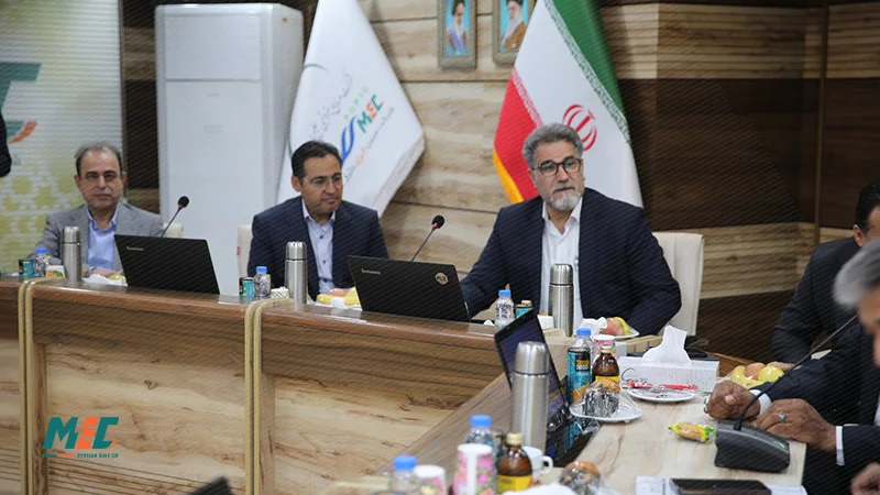 به گزارش گام اقتصادی به نقل از روابط عمومی شرکت مبین انرژی خلیج فارس، در این نشست، موضوعات کلان منابع انسانی از جمله ارتقای سطح شایستگی کارکنان، بهبود فرآیندهای جذب و نگهداشت نیروی انسانی، توسعه آموزش‌های تخصصی و تقویت رفاه کارکنان مورد بررسی قرار گرفت.