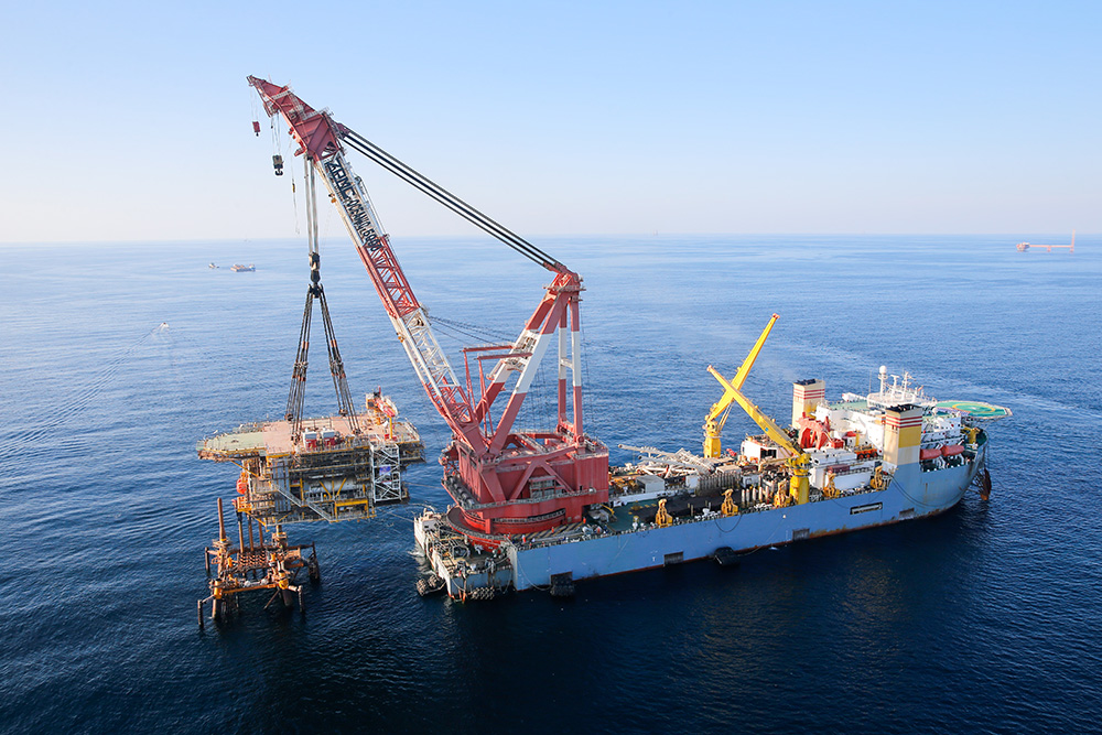 به گزارش گام اقتصادی به نقل از روابط عمومی گروه سرمایه‌گذاری اهداف، جهانگیر پورهنگ، مدیرعامل شرکت مهندسی و ساخت تاسیسات ایران در تشریح آخرین پروژه‌های این شرکت، اظهار داشت: فعالیت‌های این شرکت در پروژه‌های عظیم ملی، به ویژه در فازهای مختلف میدان گازی پارس جنوبی، نقشی حیاتی در به ثمر رسیدن آن‌ها داشته است. این دستاوردها، گواه توانایی شرکت در اجرای پروژه‌های بزرگ و استراتژیک در صنعت نفت و گاز کشور است.