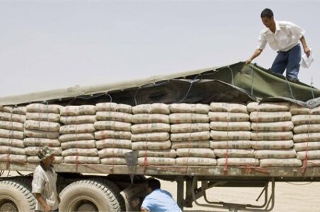 به گزارش گام اقتصادی به نقل از تسنیم، دستورالعمل اجرایی گمرک جمهوری اسلامی ایران درخصوص صادرات سیمان و کلینکر خاکستری با شماره 145/1404/807505/د در تاریخ 1404/06/12 توسط مدیرکل دفتر صادرات گمرک جمهوری اسلامی ایران ابلاغ شد.