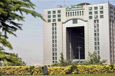 به گزارش گام اقتصادی به نقل از وزارت راه و شهرسازی، ارتقای کیفیت ساخت و ساز و بهره‌گیری از فناوری‌های نوین یکی از محورهای کلیدی در تحقق اهداف عدالت محور دولت چهاردهم به ویژه در حوزه مسکن است.