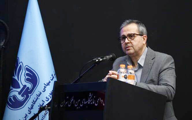 به گزارش گام اقتصادی به نقل از شانا، حمیدرضا عجمی روز (سه‌شنبه، یکم مهر) در پیش‌نشست سوم همایش بین‌المللی سرمایه‌گذاری و تأمین مالی در صنعت نفت، گاز و پتروشیمی با یادآوری رشادت‌ها و جانفشانی‌های دوران دفاع مقدس، شرایط کنونی کشور را نیازمند تلاش مضاعف و برنامه‌ریزی دقیق دانست و اظهار کرد: صنعت پتروشیمی یکی از ستون‌های اصلی اقتصاد ایران است و امروز به‌عنوان موتور محرک توسعه و ارزآوری پایدار نقش‌آفرینی می‌کند.