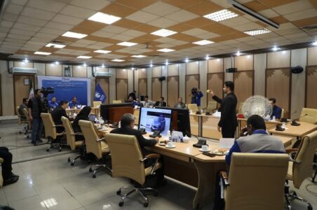 به گزارش گام اقتصادی به نقل از ایکوپرس: در این مراسم درخواست‌های ثبت‌ شده در طرح‌های مختلف شامل طرح حمایت از خانواده و جوانی جمعیت، طرح جایگزینی خودروهای فرسوده و متقاضیان عادی خرید محصولات ایران‌خودرو  مورد بررسی و اولویت‌بندی قرار می‌گیرند.