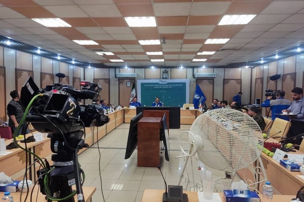 به گزارش گام اقتصادی به نقل از ایکوپرس- این مراسم به‌منظور تعیین اولویت تخصیص خودرو برای متقاضیانی است که در طرح‌های فروش فوری، فوق‌العاده و پیش‌فروش در سه گروه متقاضیان عادی، حمایت از خانواده و جوانی جمعیت و جایگزینی خودروهای فرسوده ثبت‌نام کرده‌اند.