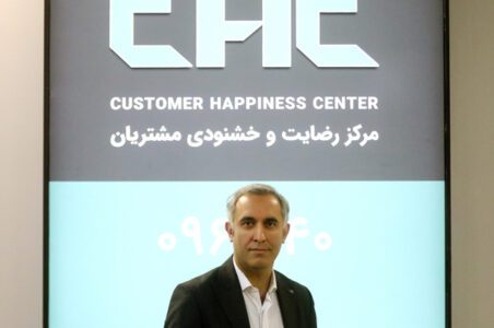 به گزارش گام اقتصادی به نقل از ایکوپرس- مزدک زرین‌بخش در حاشیه برگزاری نمایشگاه خودرو تبریز افزود: ری‌را تنها یک محصول نیست، بلکه نشان‌دهنده تحول فرهنگی در نگاه ایران‌خودرو به رضایت و خشنودی مشتریان است؛ حرکتی از رویکرد سنتی تولیدمحور به سمت کیفیت‌گرایی و مشتری‌مداری پایدار. در این تحول، مرکز رضایت و خشنودی مشتریان نقش محوری ایفا کرده و با ایجاد پلی مستقیم بین بازخوردهای میدانی مالکان و تصمیم‌سازان فنی، مسیر توسعه و بهبود ری‌را را بر اساس تجربه واقعی مشتری هدایت کرده است.