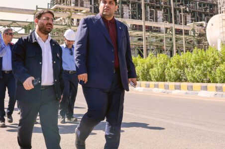 به گزارش گام اقتصادی به نقل از روابط عمومی و امور بین‌الملل پتروشیمی امیرکبیر، مهندس حسام خوشبین‌فر سرپرست این شرکت، با هدف بررسی آخرین وضعیت تولید و روند فعالیت واحدهای مختلف، از بخش‌های گوناگون مجتمع بازدید به‌عمل آورد.