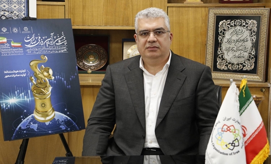 به گزارش گام اقتصادی: محمدعلی دهقان دهنوی در گفت‌وگو با خبرنگار سازمان توسعه تجارت ایران، اعطای مشوق‌های صادراتی را یکی از برنامه‌های مهم سازمان توسعه‌ تجارت ایران برای تقویت صادرات غیرنفتی اعلام کرد و افزود: در سال‌های گذشته، بودجه‌ قابل توجهی در حوزه مشوق‌های صادراتی اختصاص داده می‌شد و دامنه آن گسترده‌ بود، اما از ابتدای دهه ۹۰ به این طرف به دلیل کسری بودجه، حمایت‌ها در این بخش تقلیل پیدا کرد؛ با این حال، تلاش کردیم همین بودجه محدود را به شکل هدفمند برای توسعه صادرات تخصیص دهیم.