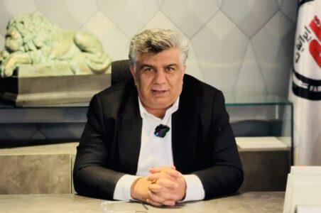 به گزارش گام اقتصادی: مدیرعامل شرکت، کاظم عبادی، در مصاحبه‌ای با اشاره به اهمیت هوشمندسازی در صنعت حمل‌ونقل گفت: «هوشمندسازی دیگر یک انتخاب نیست بلکه یک ضرورت اجتناب‌ناپذیر برای حفظ پایداری و رقابت در بازار است.» ایشان افزودند که فارس‌تایر با هدف بهبود کیفیت خدمات، کاهش هزینه‌ها و افزایش ایمنی، به صورت جدی به دیجیتالی‌سازی فرآیندهای انبارداری، لجستیک و بهره‌گیری از هوش مصنوعی برای پیش‌بینی تقاضا و فروش می‌پردازد.