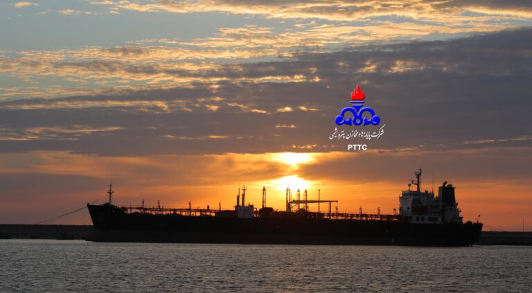 به گزارش گام اقتصادی به نقل از به گزارش روابط‌عمومی شرکت پایانه‌ها و مخازن پتروشیمی| بر اساس آمارهای رسمی، تناژ تخلیه و بارگیری در این بازه زمانی نسبت به مدت مشابه سال گذشته، با رشد قابل‌توجهی بالغ بر ۱۰ درصد رشد همراه بوده است. این دستاورد مهم، نتیجه اهتمام مدیریت در بهبود مستمر فرایندها، برنامه‌ریزی دقیق و تلاش شبانه‌روزی کارکنان متخصص و متعهد شرکت است.