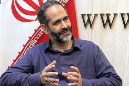 به گزارش گام اقتصادی، نایب رئیس کمیسیون کشاورزی، آب، منابع طبیعی و محیط زیست مجلس توجه و تمرکز بر تولید روزافزون محصولات کشاوزی را بسیار مهم دانست و گفت: درست است که کشور با محدودیت منابع آبی روبه‌روست ولی با توجه به اهمیت موضوع حفظ و پایداری امنیت غذایی کشور، این مهم باید در اولویت‌ برنامه‌ریزان و تصمیم‌گیران قرار گیرد؛ ضرورتی که می‌توان با به کار گیری روش‌های نوین مصرف بهینه آب و بهره‌گیری از تجهیزات مدرن آبیاری، کشت گلخانه‌ای و... برای تولید محصولات کشاورزی مورد توجه قرار گیرد.