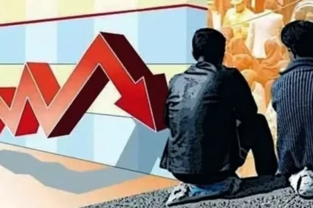 به گزارش گام اقتصادی به نقل از روابط عمومی اداره کل امور اقتصادی و دارایی استان تهران، داود طبرسا در تحلیل شرایط بازار کار اظهار کرد: افزایش مشارکت اقتصادی مردم نتیجه اعتماد به بازار کار و گسترش فرصت‌های شغلی در بخش‌های خدمات، فناوری و تولید است.