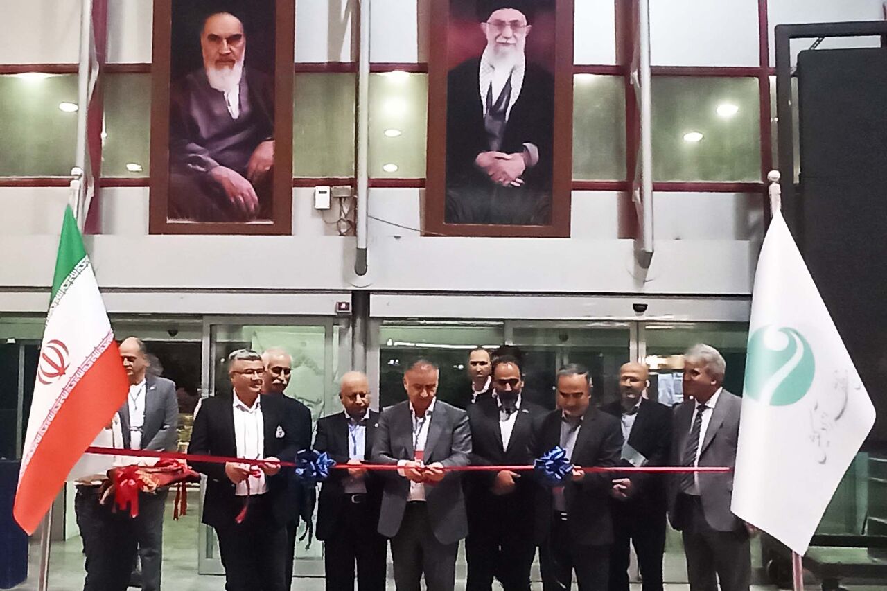 به گزارش گام اقتصادی به نقل از ایرنا، مدیر برگزاری نمایشگاه صنایع دریایی و دریانوردی کیش(ایران آیمکس) در آیین گشایش این رویداد تخصصی گفت: نمایشگاه صنایع دریایی و دریانوردی از حدود ۱۵ سال پیش شروع شده و طی دوره‌های نخست در استان‌های ساحلی برگزار شد و بیشترین محل برگزاری آن هم در کیش بوده است.