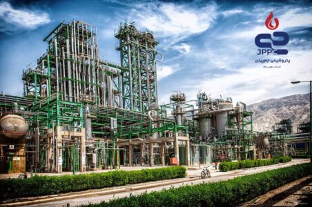 به گزارش گام اقتصادی:  حاکمیت شرکتی به مجموعه قوانین، روش‌ها، اصول، سیاست‌ها و خط‌مشی ناظر بر کنترل و هدایت درست و صحیح یک شرکت گفته می‌شود که بتوان در جهت اداره آن، بر تضاد منافع موجود کنترل داشت.