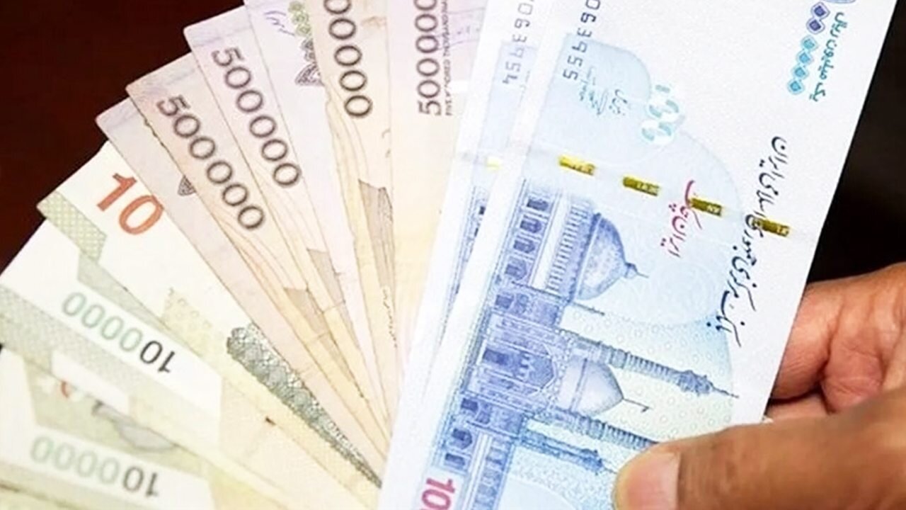 افزایش 20 درصدی حقوق کارمندان قطعی نیست؛ احتمال رشدحقوق‌ها در میانه 1405