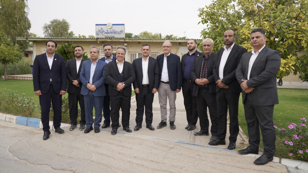 به گزارش گام اقتصادی به نقل از روابط عمومی شرکت عملیات غیرصنعتی پازارگاد؛ در این بازدید که ظرفیت‌ها و توسعه همکاری‌های مشترک مورد بررسی قرار گرفت، مدیران از اماکن فرهنگی و آموزشی شهرک پردیس یازدید نموده و در جریان آخرین فعالیت‌ها و توانمندی‌های این مجموعه قرار گرفتند.