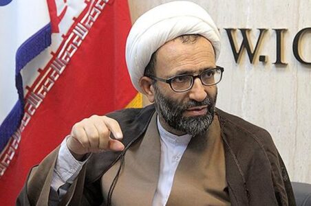 به گزارش گام اقتصادی به نقل از روستانیوز، سخنگو و عضو هیئت رئیسه مجلس شورای اسلامی با بیان این مطلب گفت: تلاش برای افزایش میزان تولید محصولات کشاورزی به منظور حفظ و پایداری امنیت غذایی و همچنین دستیابی به درآمدهای ارزی حاصل از صادرات، نیازمند توجه ویژه به فعالان عرصه کشاورزی با تقویت سرمایه بانک کشاورزی برای ارایه تسهیلات به این بخش است.