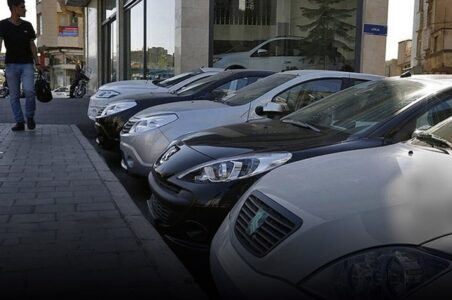 به گزارش گام اقتصادی به نقل از تسنیم,  افزایش سرسام‌آور قیمت خودروهای داخلی، به ویژه ارزان‌ترین مدل‌ها مانند کوییک و ساینا یکی از بزرگترین چالش‌های معیشتی سال جاری است.