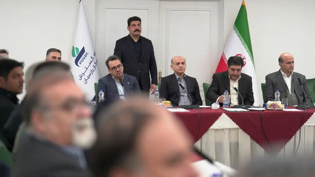 به گزارش گام اقتصادی به نقل از روابط عمومی گروه گسترش نفت و گاز پارسیان، مهندس هاشمی مدیرعامل هلدینگ نفت و گاز پارسیان با تأکید بر رویکرد نوآورانه این مجموعه، از استقرار زیست‌بوم دانش‌بنیان و نهادینه‌سازی نوآوری به‌عنوان یکی از راهبردهای کلان هلدینگ یاد کرد و گفت: ارتقای تاب‌آوری فناورانه صنعت انرژی کشور، در کانون سیاست‌های راهبردی نفت و گاز پارسیان قرار دارد.