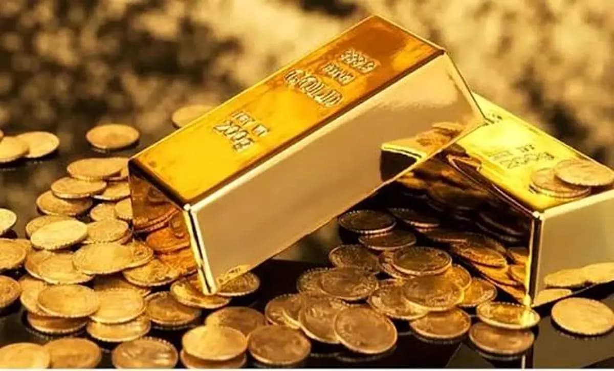 به گزارش گام اقتصادی به نقل از تسنیم، طبق نرخ‌های اعلامی در سایت اتحادیه طلا و جواهر، هم اکنون  قیمت طلای 18عیار هر گرم 20 میلیون و 171 هزار تومان، قیمت سکه تمام‌بهار آزادی طرح قدیم 197 میلیون تومان و قیمت سکه تمام‌بهار آزادی طرح جدید نیز 201 میلیون و 400 هزار تومان است.