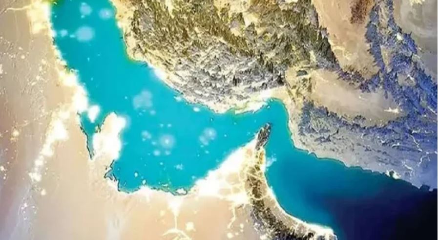 تنگه هرمز تا ۳ سال دیگر اقتصاد خلیج فارس را خواباند