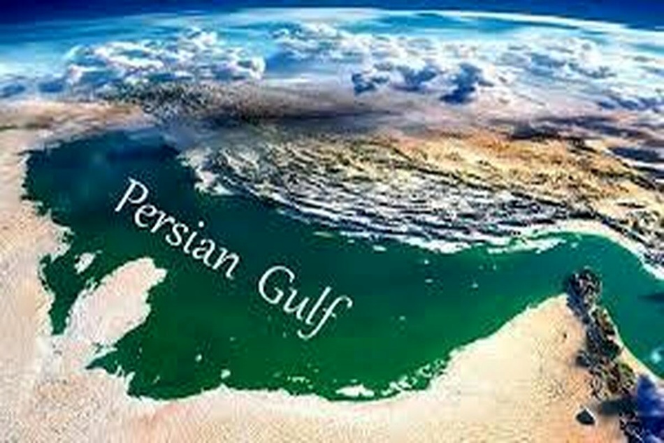 به گزارش گام اقتصادی: پیشکسوت علمی و اجرایی حوزه اقتصاد و سیاست، حمل و نقل ترکیبی و ترانزیت دریامحور به مناسبت روز ملی خلیج فارس گفت: خلیج فارس به عنوان بخشی از اقیانوس جهانی در شمال غرب اقیانوس هند در طول تاریخ شناخته شده بشری،  همیشه  نقشی کلیدی در ایجاد تجارت دنیای قدیم و جدید بین سه قاره اروپا، آسیا و آفریقا و در نتیجه توسعه جهان داشته است.