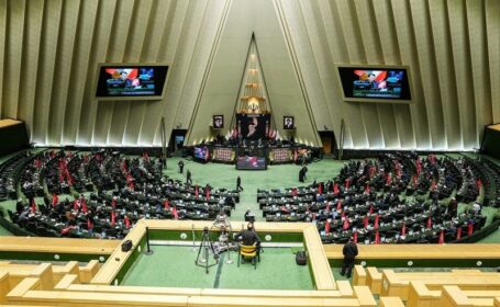 نظر مجلس درباره سیاست اصلاح نرخ بنزین نظر مجلس درباره سیاست اصلاح نرخ بنزین