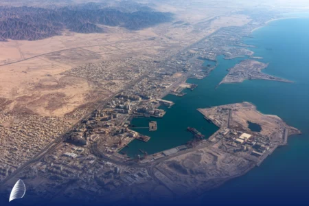 هرمز جایگاه غول کانتینری دبی را متزلزل کرد