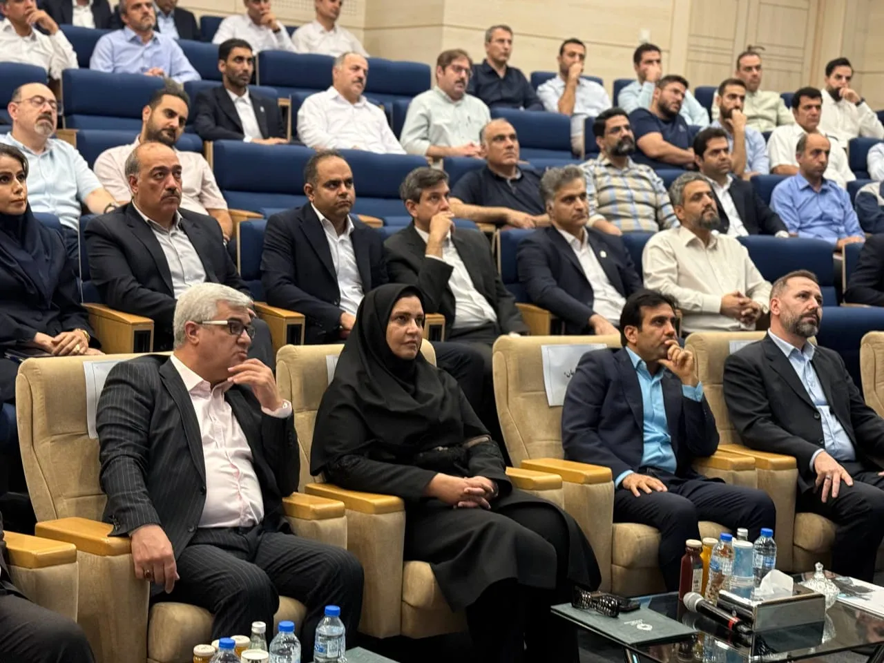 به گزارش گام اقتصادی: در جریان این بازدید که با حضور «حبیب خراسانی» مشاور مدیر عامل و معاون توسعه منابع انسانی و پشتیبانی گروه سرمایه‌گذاری اهداف صورت گرفت، از ساختار نوین مدیریتی و طرح‌های نوآورانه گروه سرمایه‌گذاری اهداف در حوزه توسعه منابع انسانی تجلیل به عمل آمد.